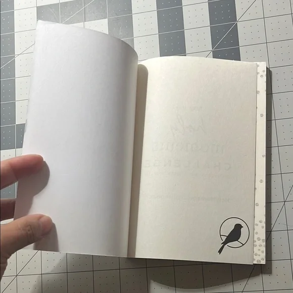 Holy Moments Book by Matthew Kelly - Picture 3 of 5